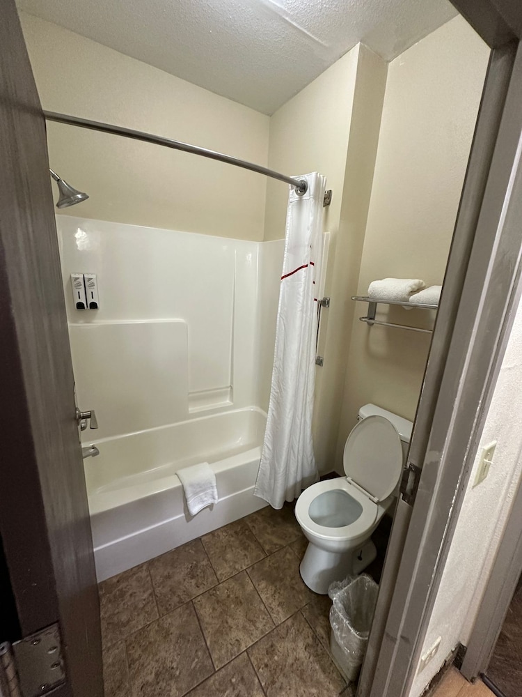 Econo Lodge Inn & Suites Monee 57/59