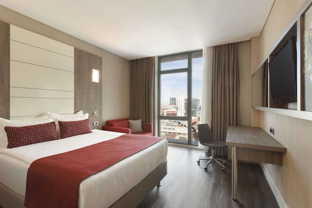 Room, Queen Bed, Smoking