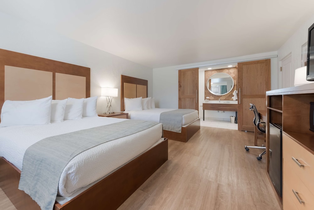 Best Western Foothills Inn 21/49