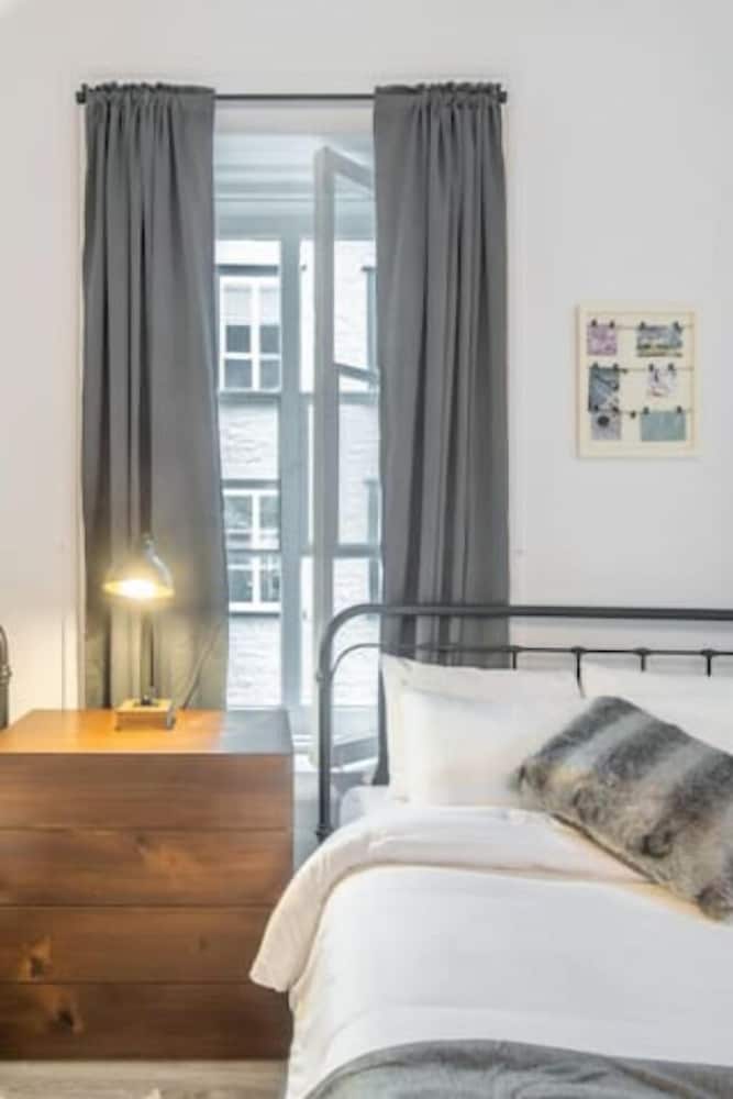Hotel Manoir des Remparts 26/72