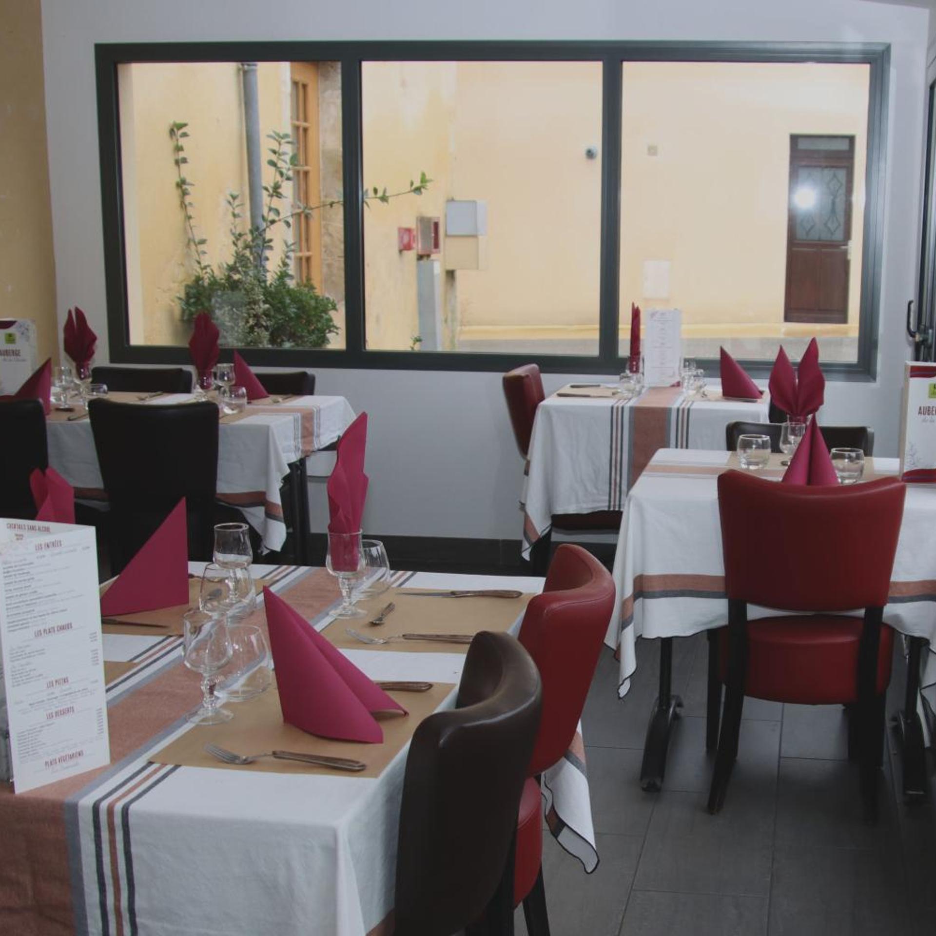 AUBERGE DE LA CLOCHE 15/22