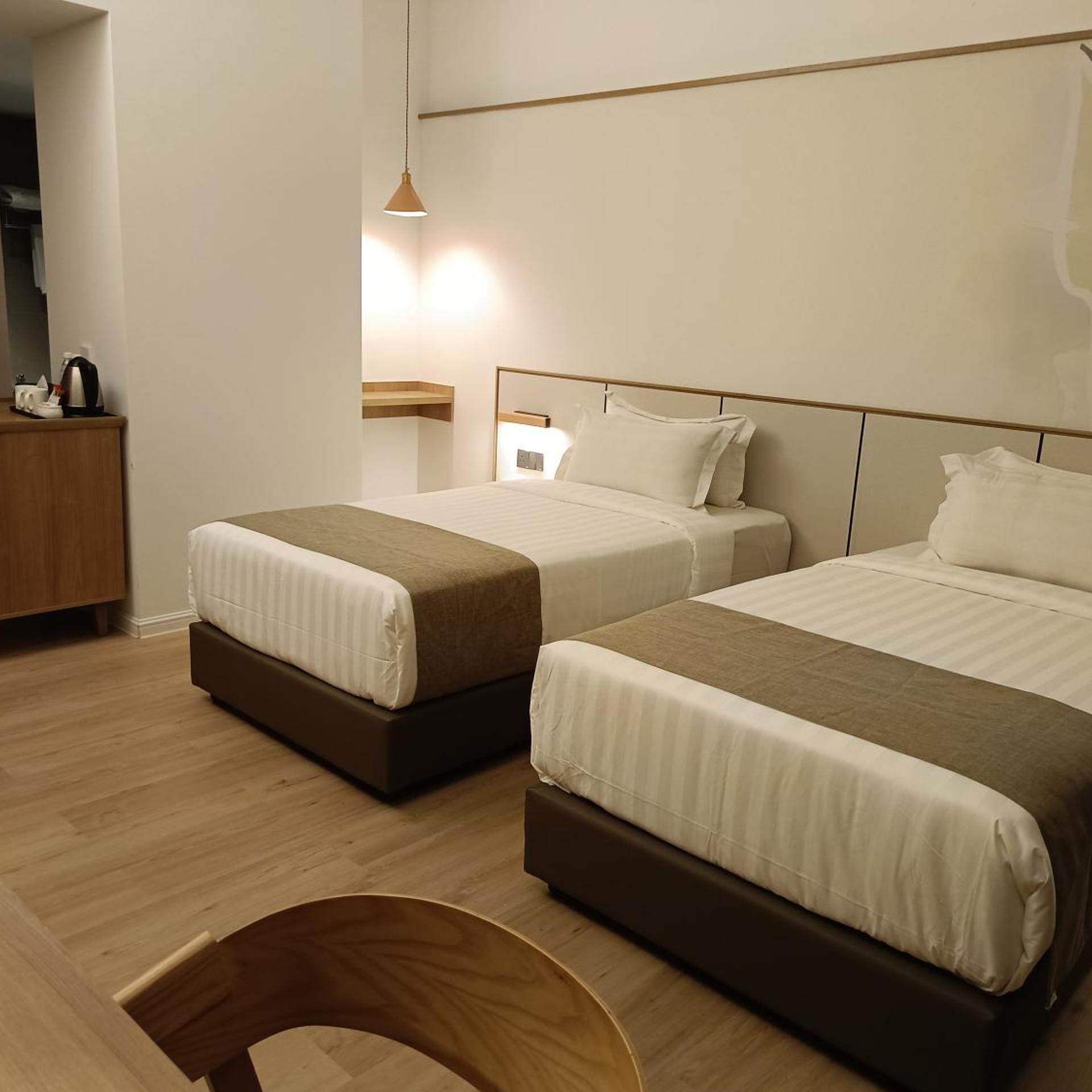 Lifestyle, Premium, Twin Beds