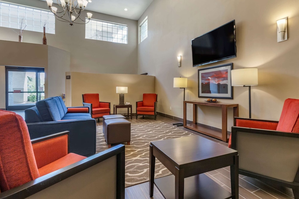 Comfort Inn & Suites North Tucson Marana 25/36