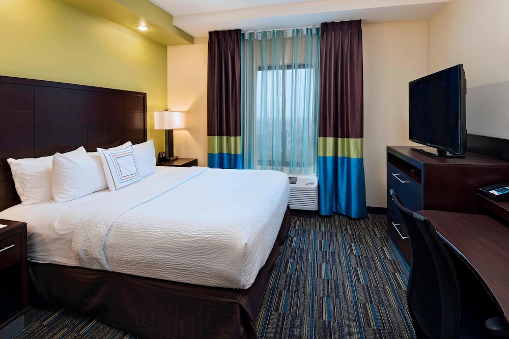 Room at Fairfield Inn Suites By Marriott Austin Northwest Research Blvd, AUSTIN - TX