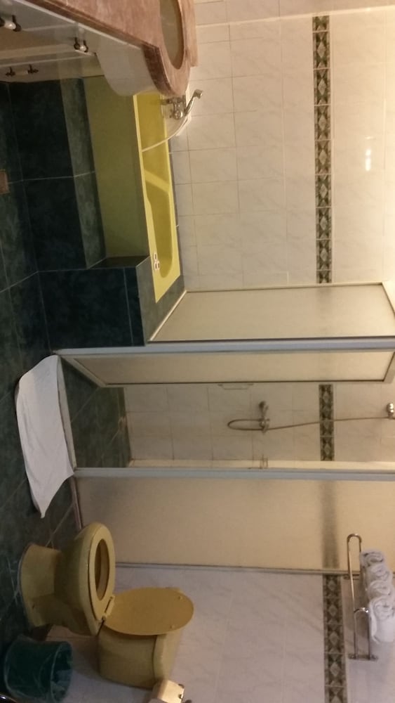 Dumaguete Royal Suite Inn 46/50