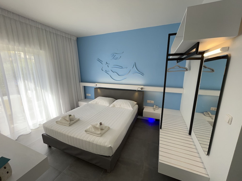 Niriides Hotel 16/47