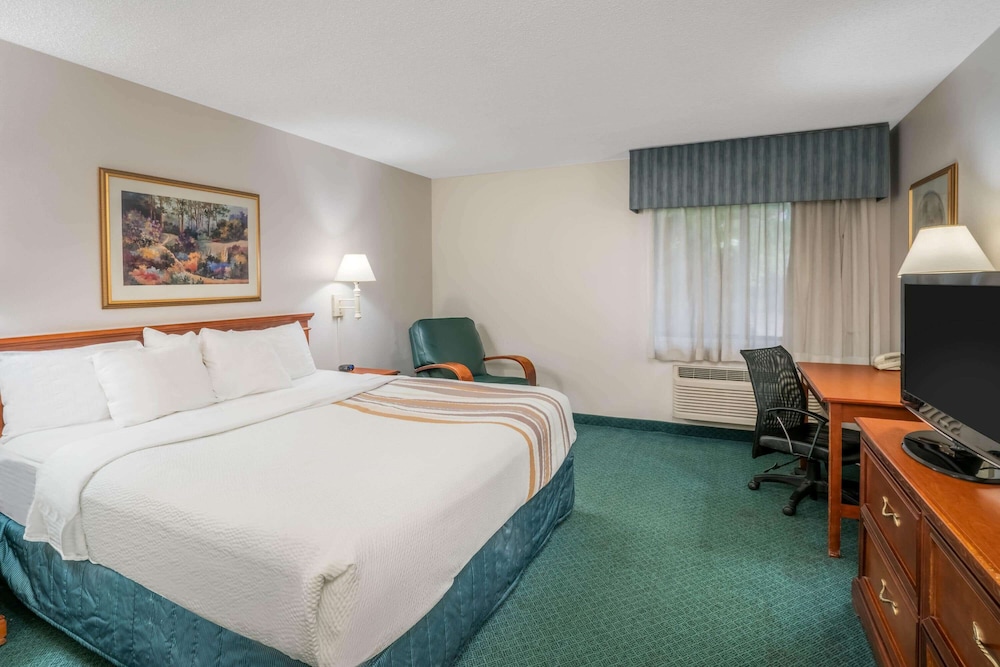 La Quinta Inn And Suites By Wyndham Nashville Franklin 24/46
