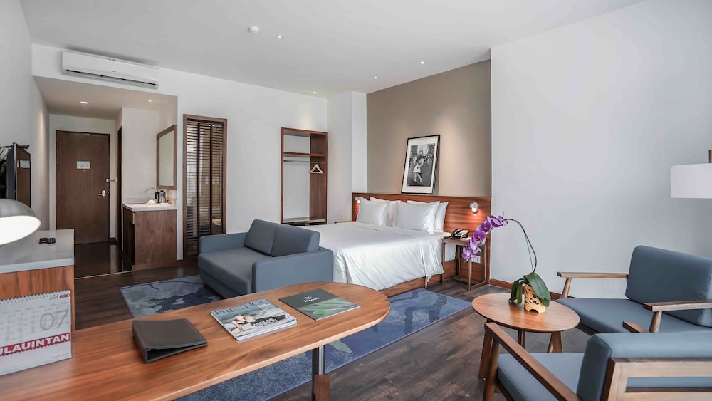 Veranda Serviced Residence @ Puri 57/74