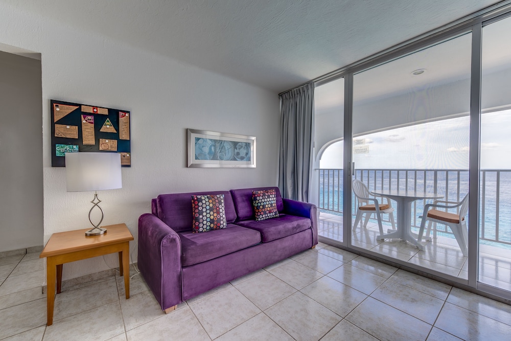 Coral Princess Hotel & Dive Resort 45/78