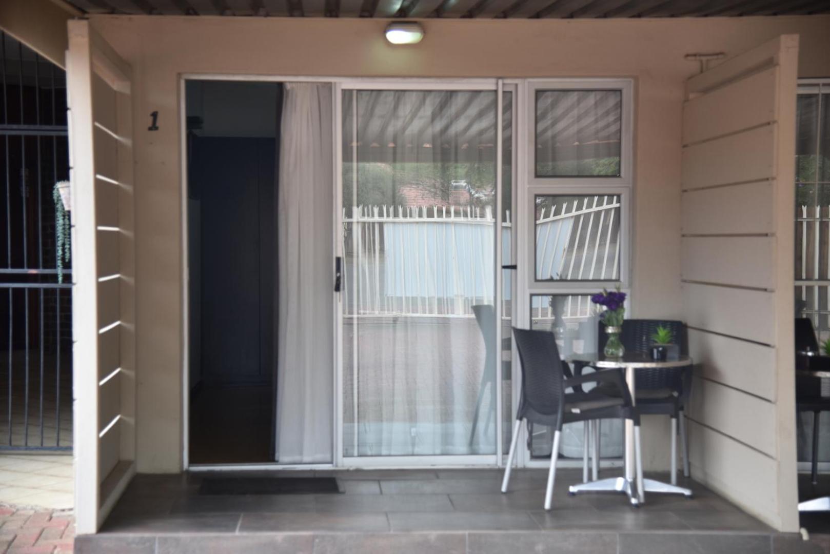 Arvella Guesthouse 13/18