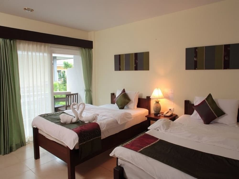 Bacchus Home Resort 23/77