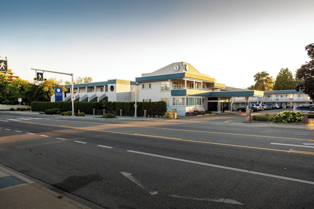 Siesta Suites 61/68