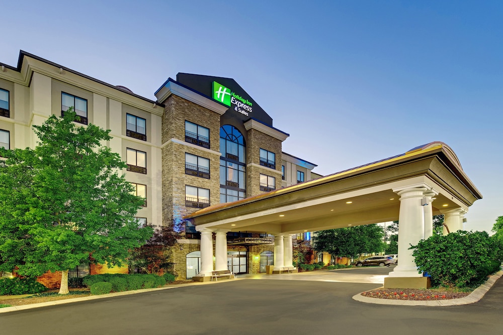 Holiday Inn Express Hotel and Suites Nashville-Opryland 1/64
