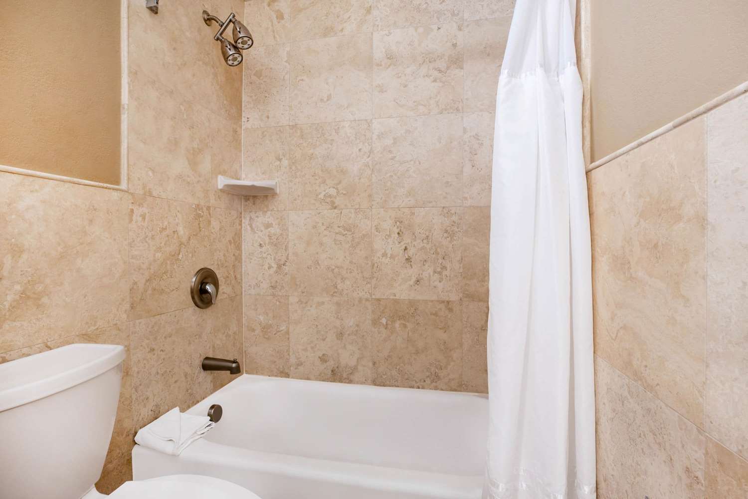 La Quinta Inn Suites By Wyndham Seattle Downtown 42/44