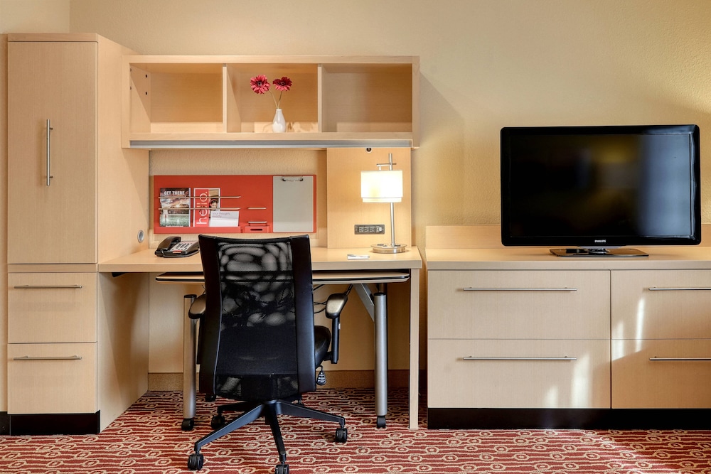 TownePlace Suites York 30/32