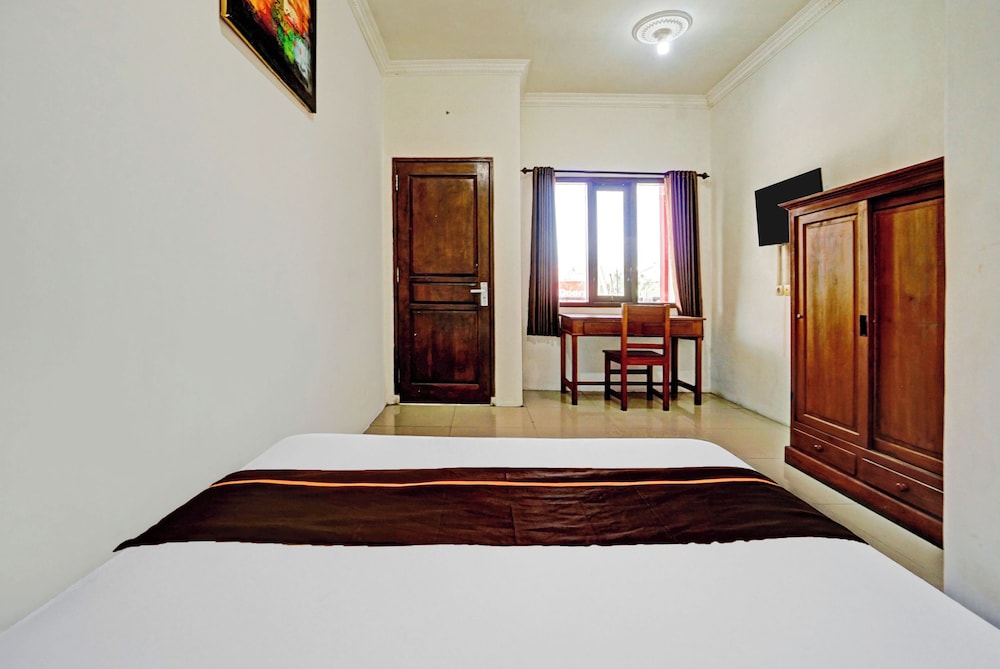 Hotel O near UNISLA formerly Homestay Bougenville 23/44