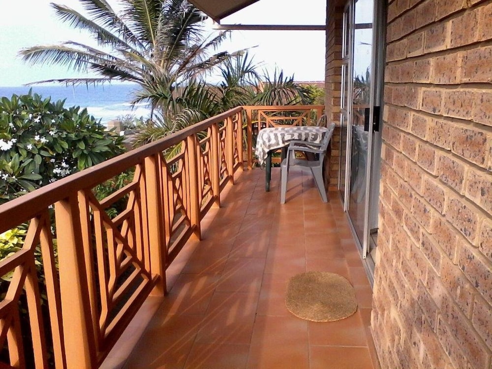 Beachfront Cabanas 32/34
