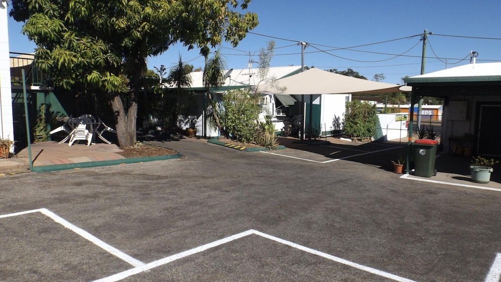CENTRAL POINT MOTEL 31/61