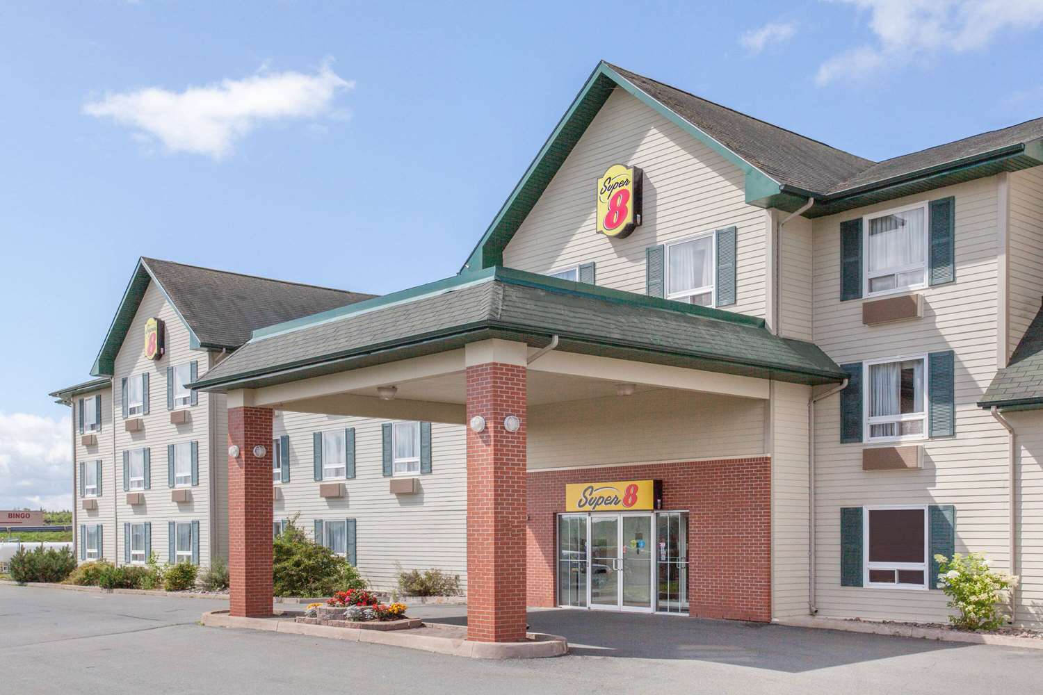 Super 8 By Wyndham Truro Ns 1/26
