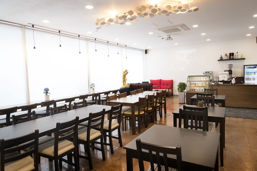 Lavita Hotel 30/34