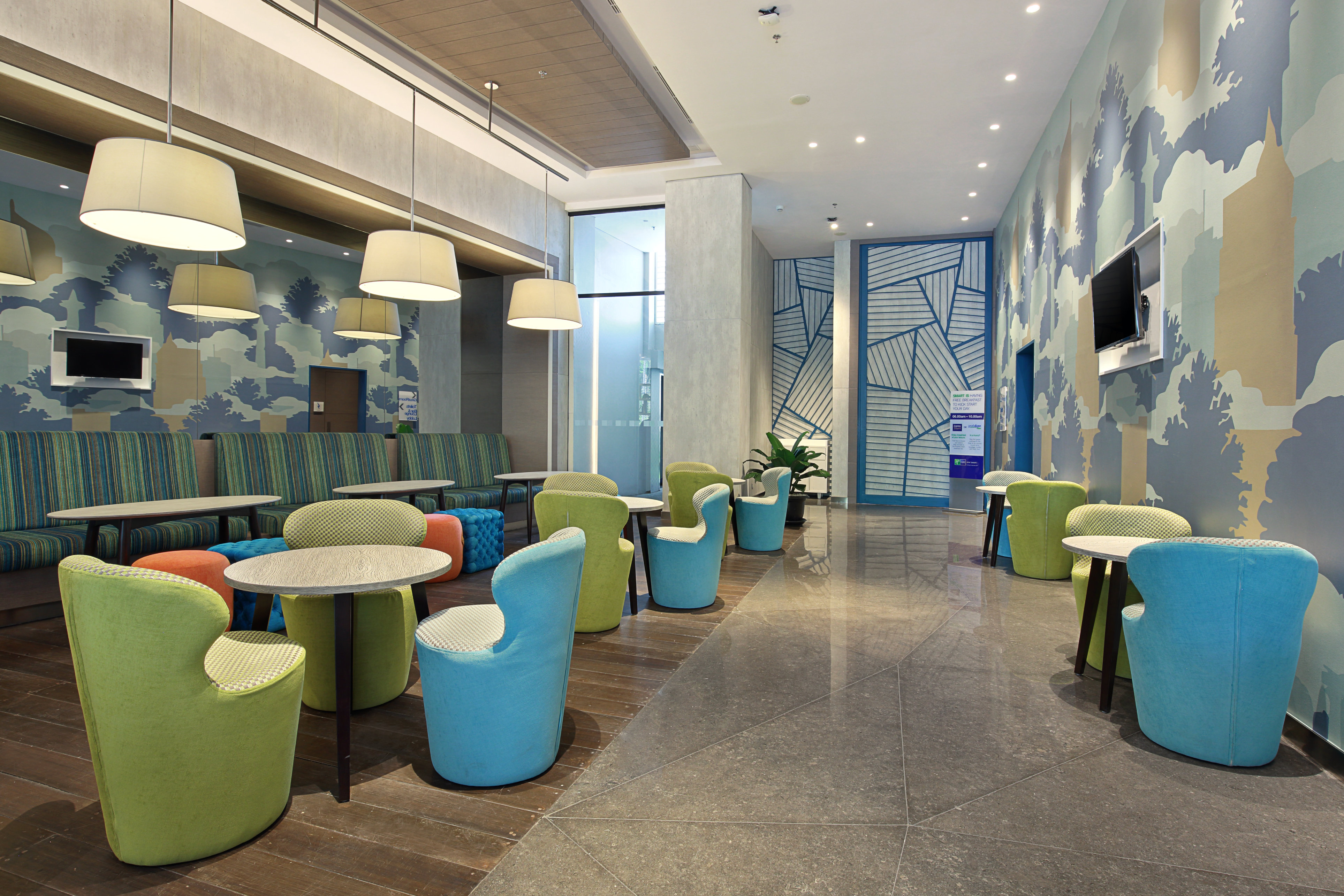 Holiday Inn Express Jakarta Wahid Hasyim 38/54