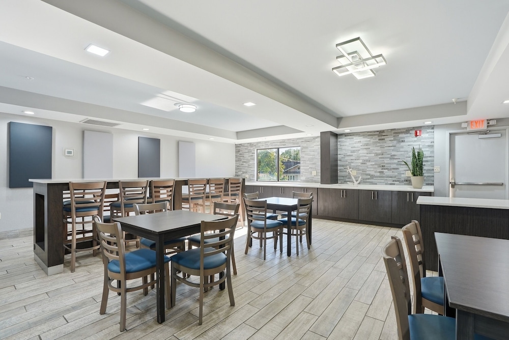 Howard Johnson Inn Tybee Island Savannah GA 50/69