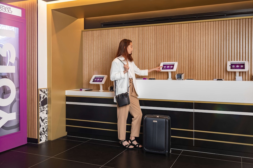 YOTEL Edinburgh, Select by Hilton 6/72