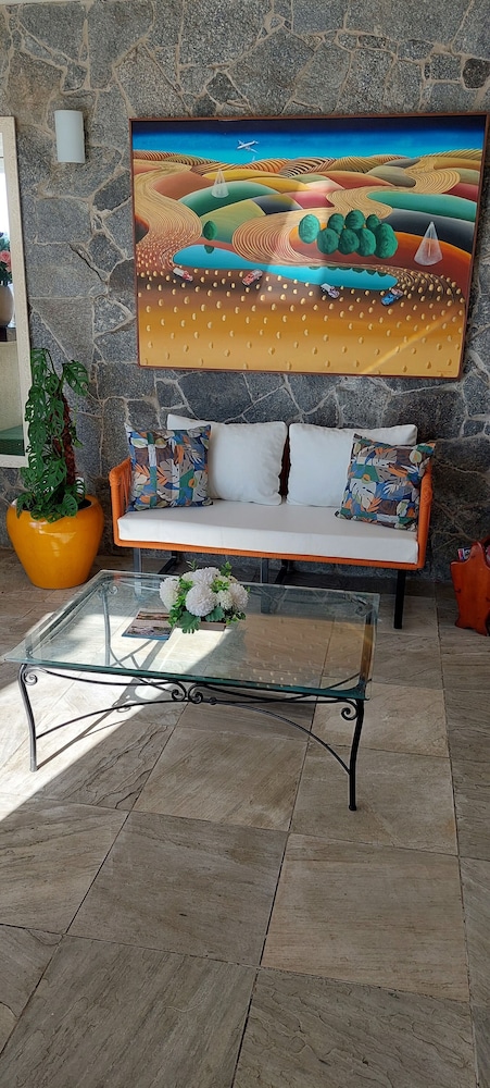 Coronado Inn Hotel 59/72