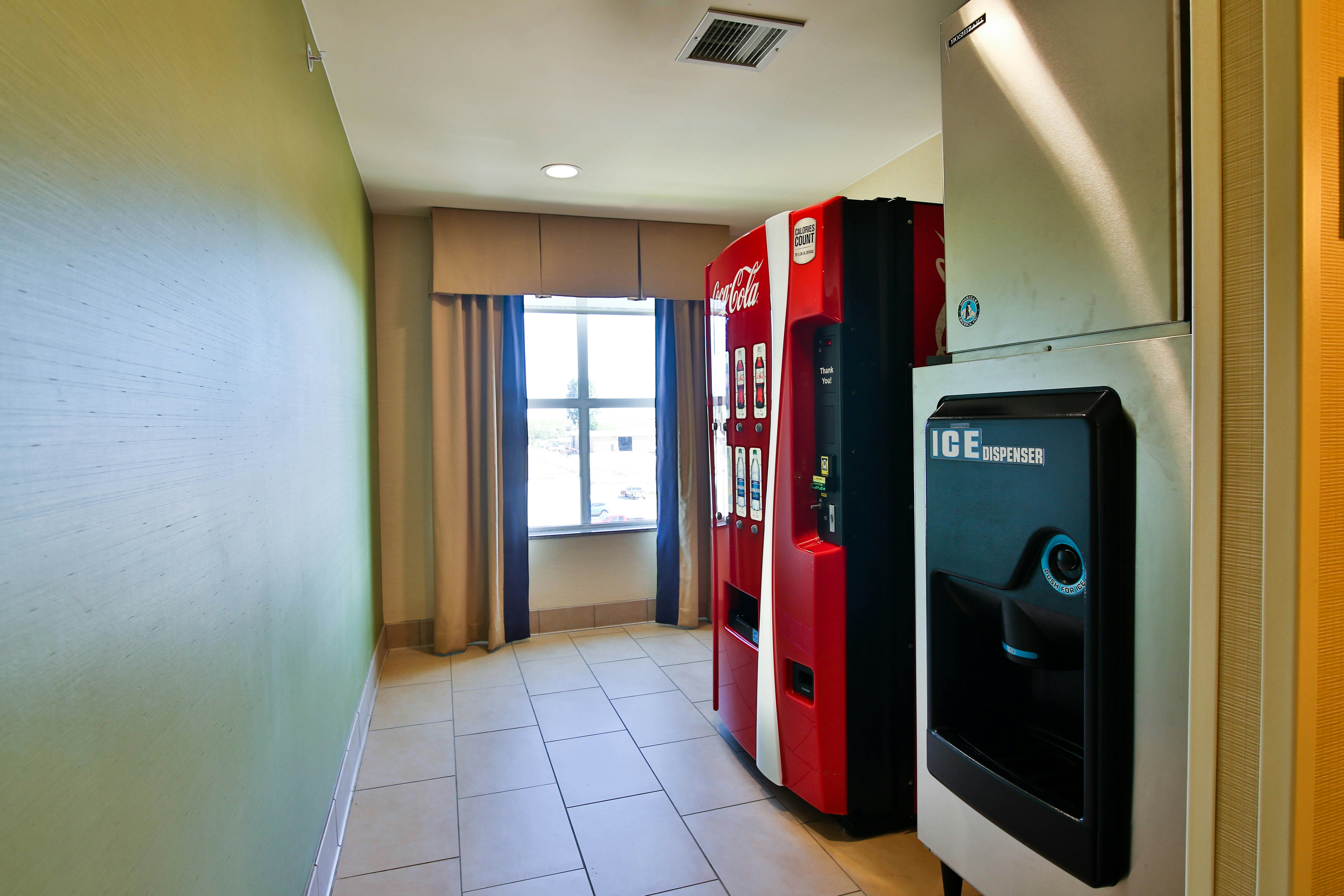 Holiday Inn Bismarck 30/70