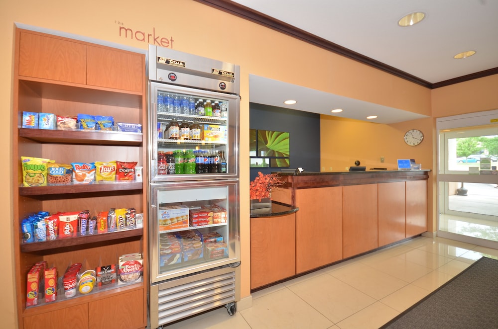 Fairfield Inn And Suites By Marriott Jefferson City 7/41