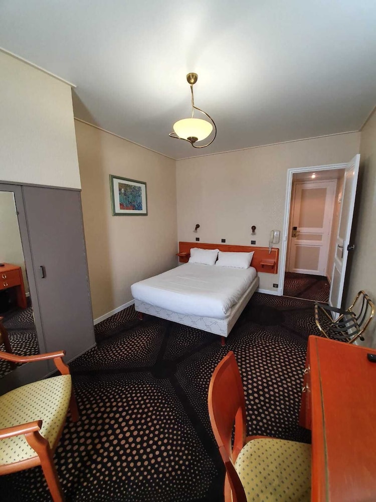 Le Grand Hôtel de Valenciennes 22/71