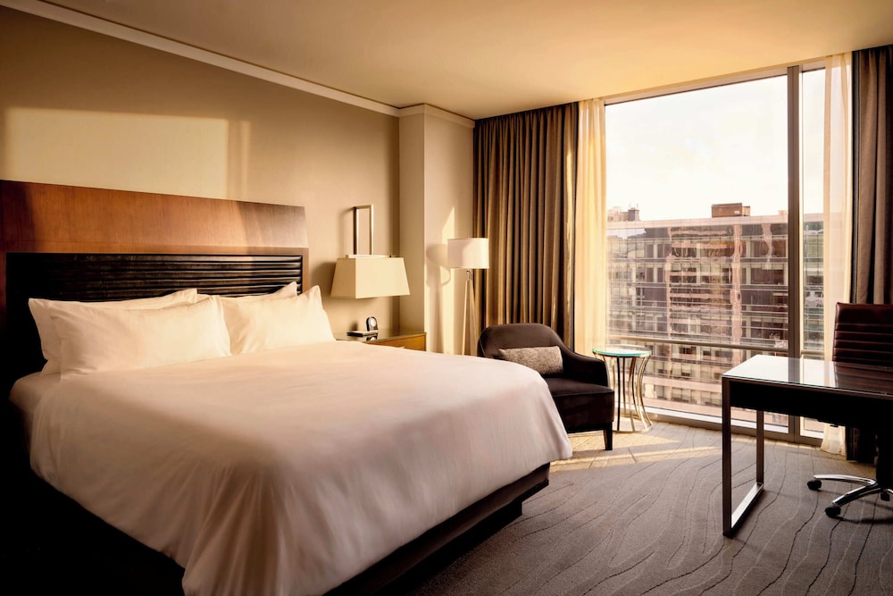 Fairmont Pittsburgh 19/75