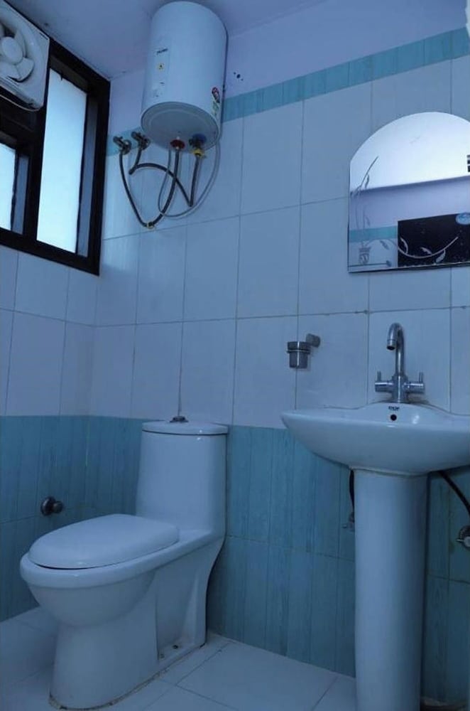 Hotel Jinendra Inn Jaipur 44/48
