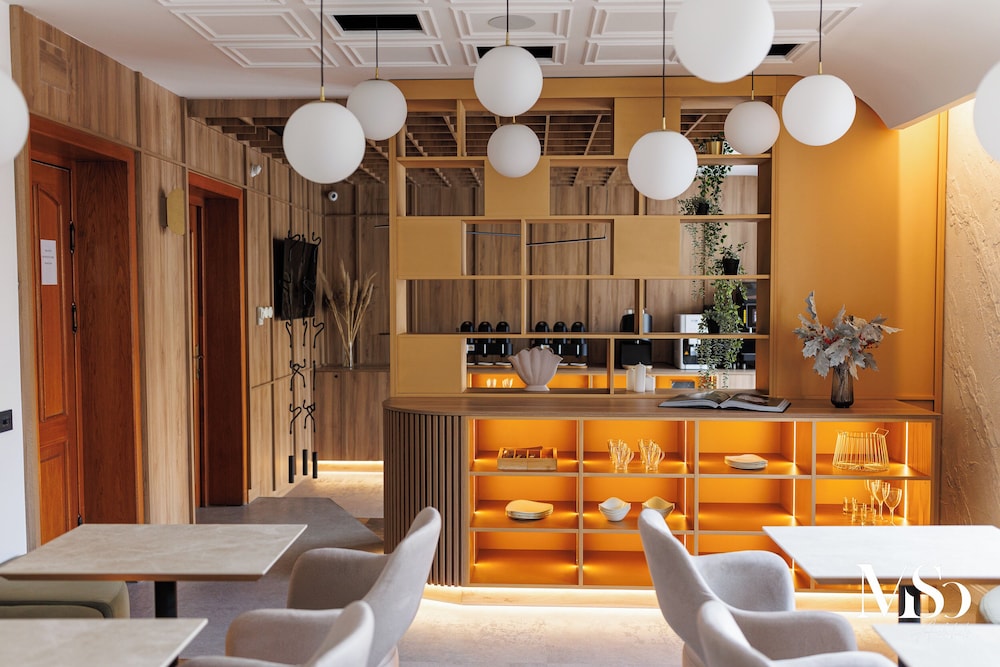 HOTEL BRASOV 35/49