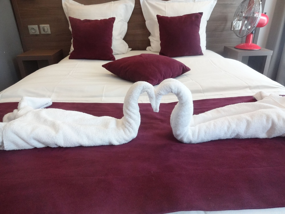 Hotel La Perle Montparnasse 18/33