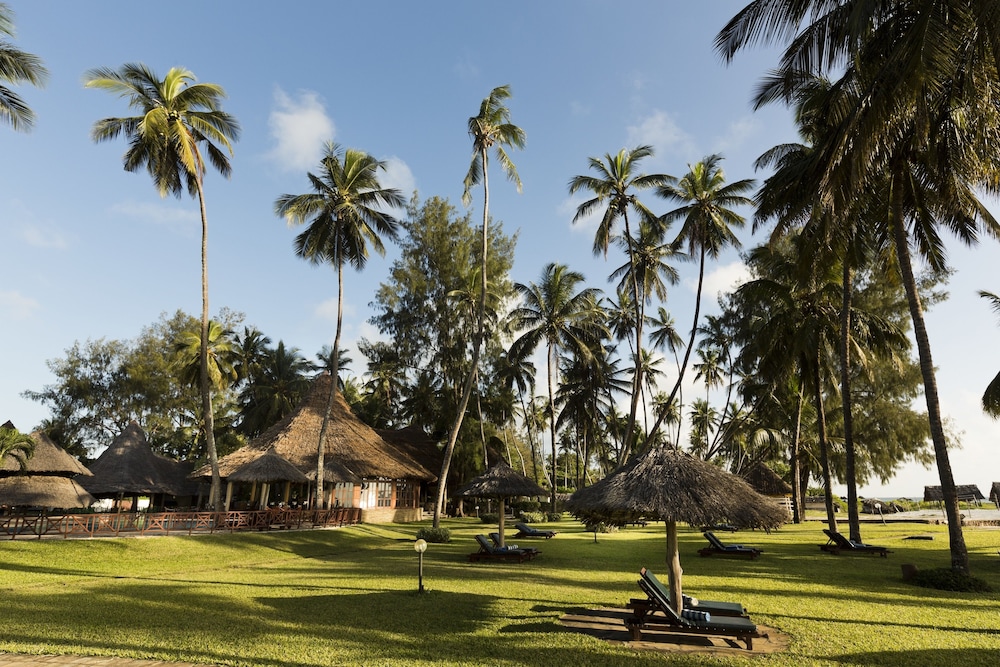 Neptune Paradise Beach Resort & Spa 40/47