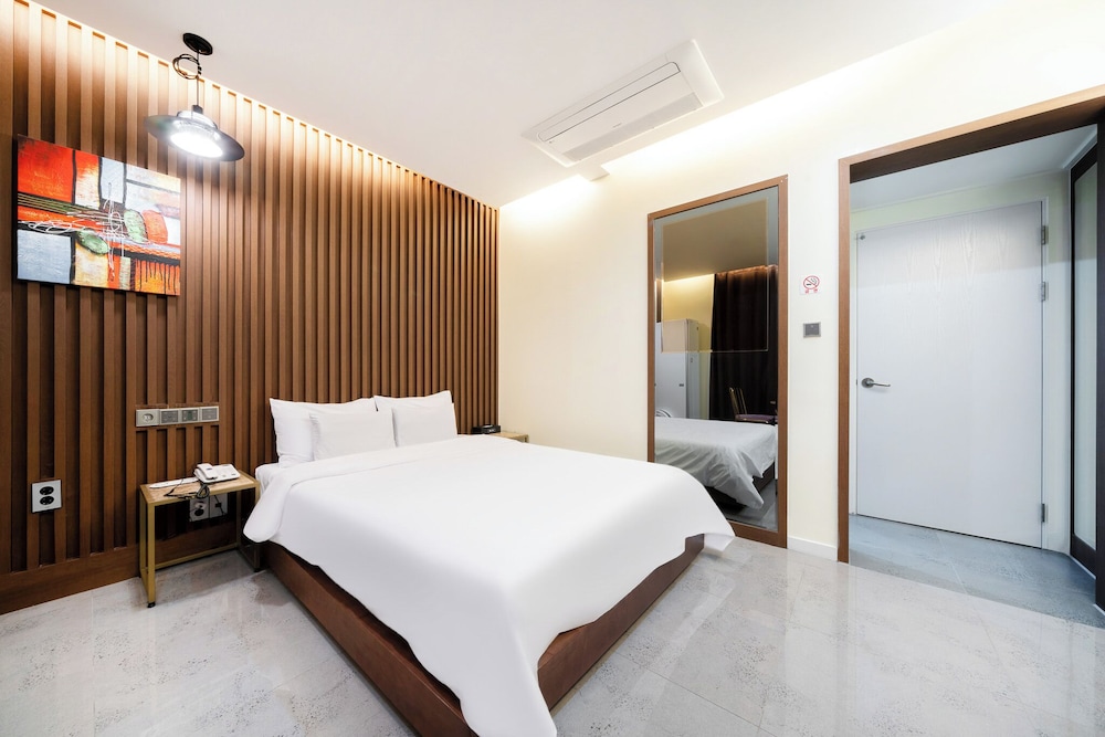 Divine Hotel Suncheon 15/37