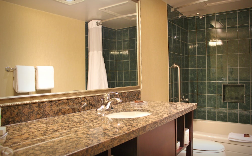 Prestige Vernon Lodge And Conference Centre 25/75