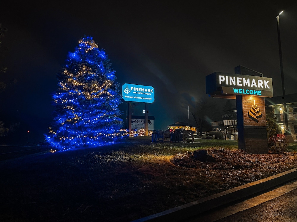 PINEMARK Inn Suites Events 6/50