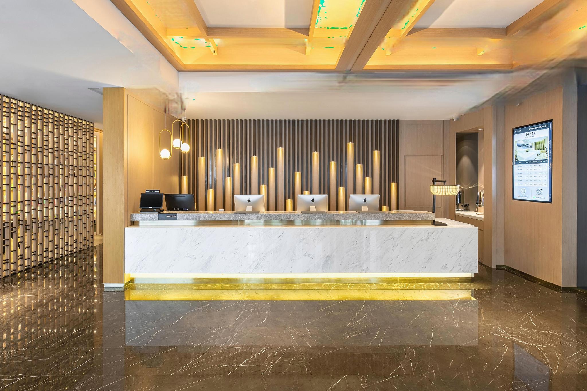 Atour Hotel (Xi'an Kangfu Road Metro Station) 3/11