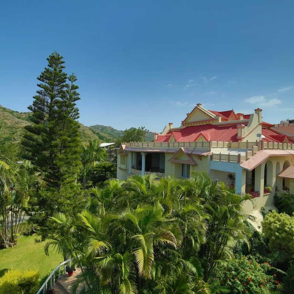 PALANPUR PALACE - MOUNT ABU 30/39