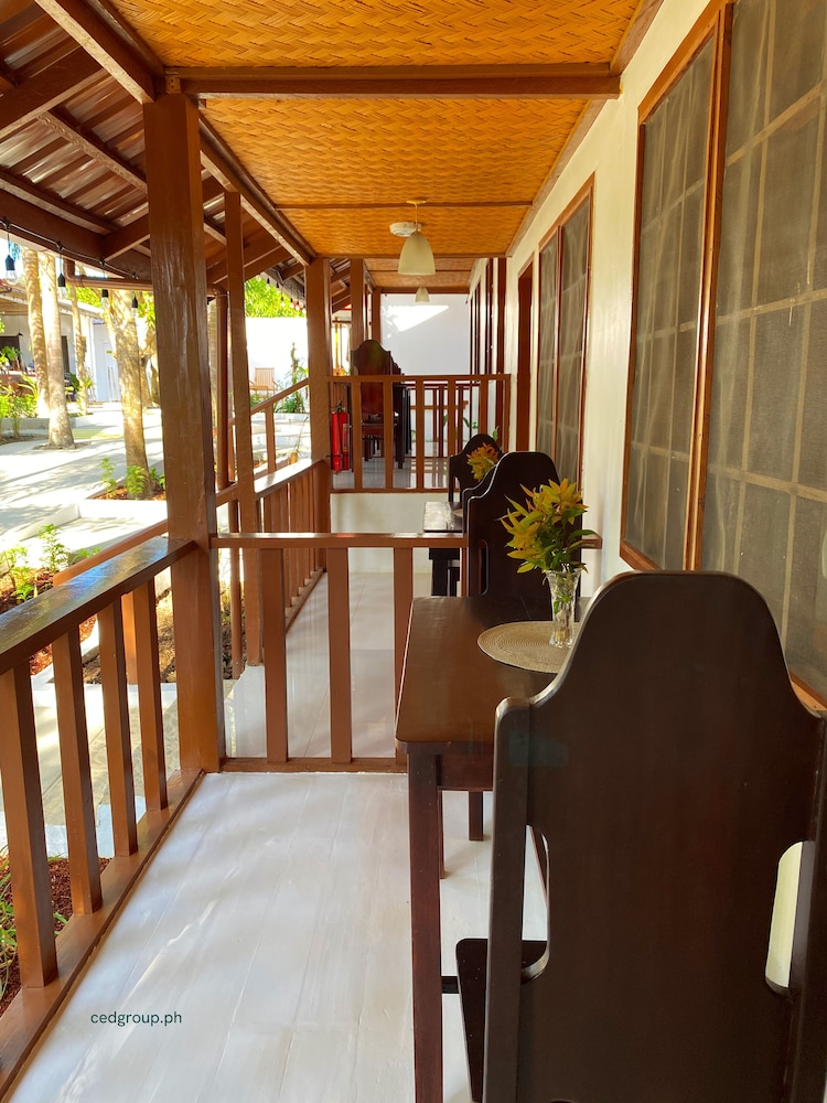 Ced Villas 18/72