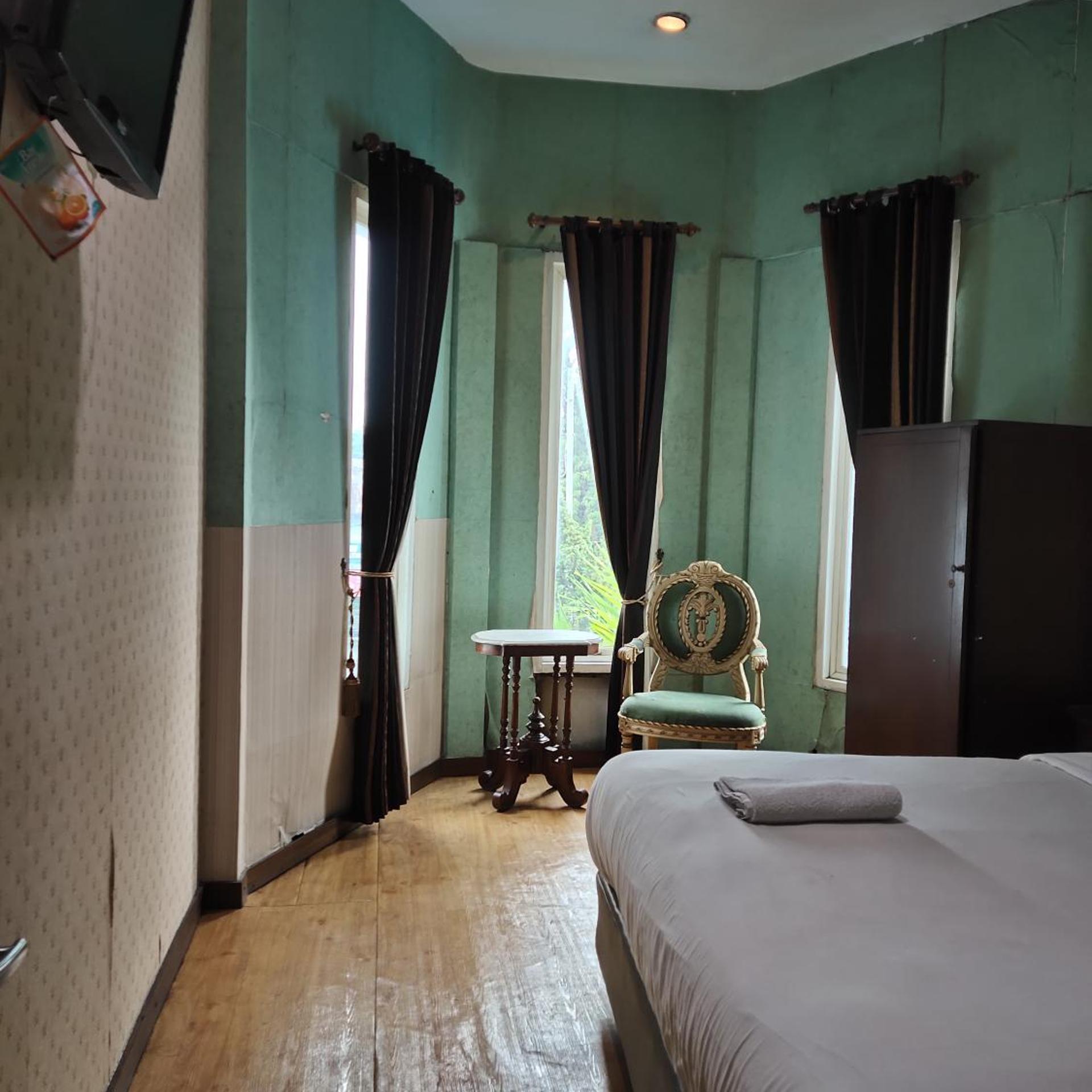 OYO 1239 Mojokerto Classic Homestay 14/41