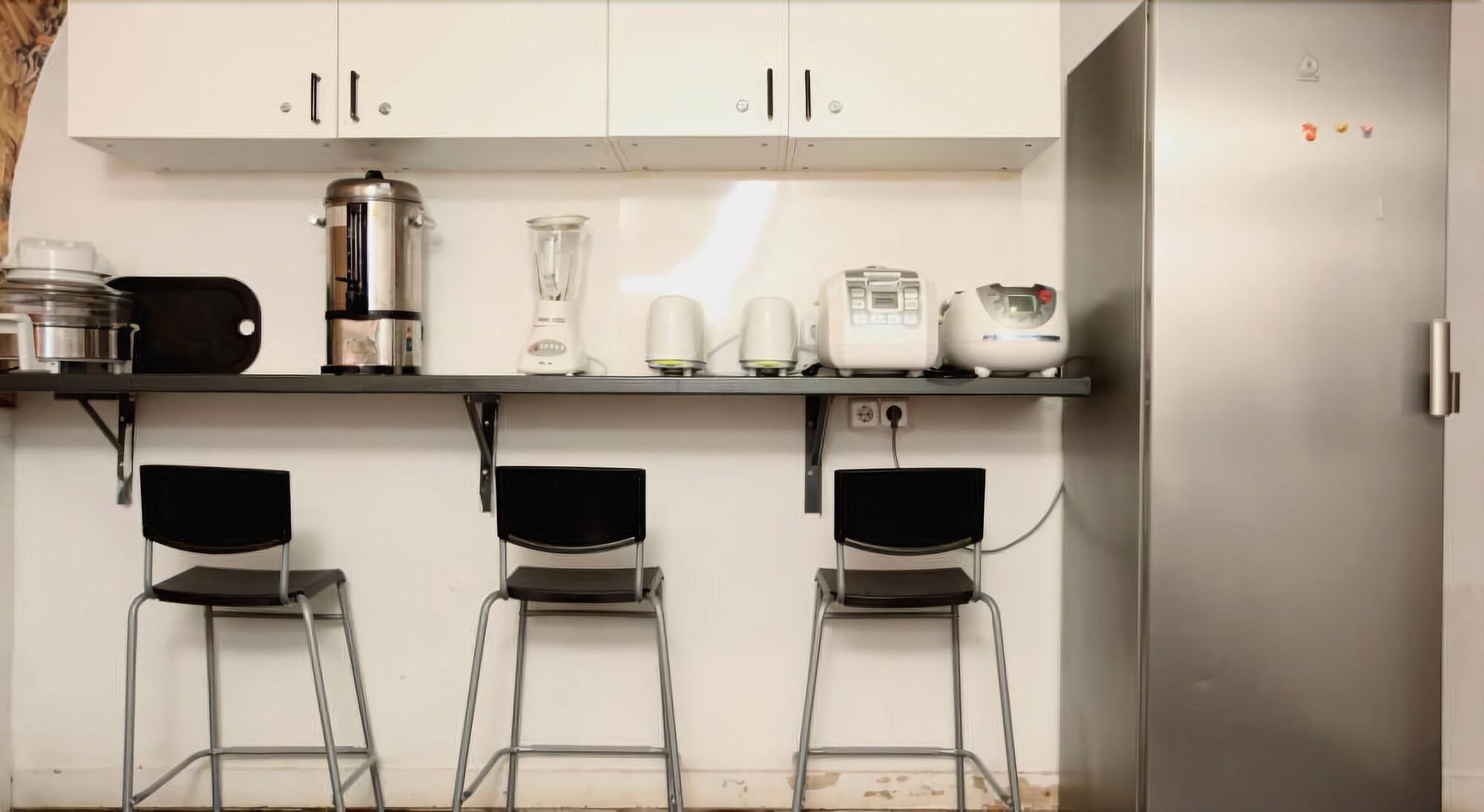 Hostels Meetingpoint 28/55