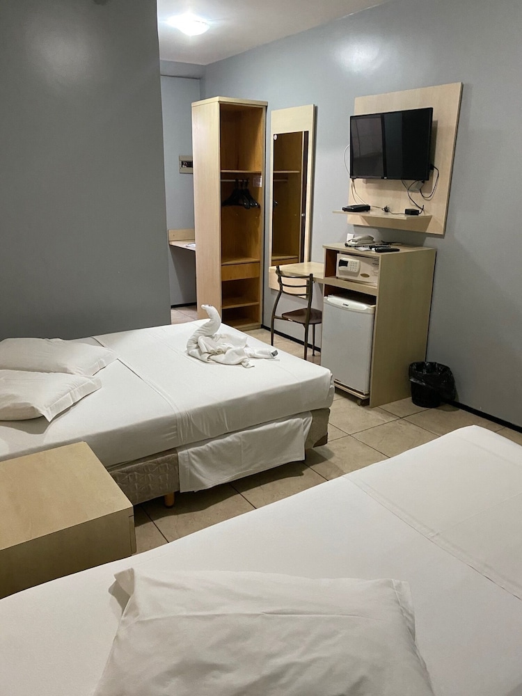 Aquarius Hotel 17/50
