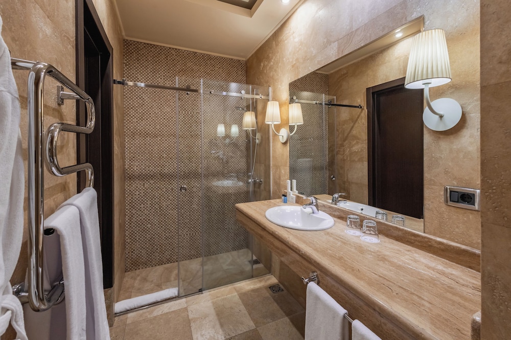 غرفة ديلوكس بسرير مزدوج أو سريرين منفصلين، National by Stellar Hotels, Yerevan 6/8