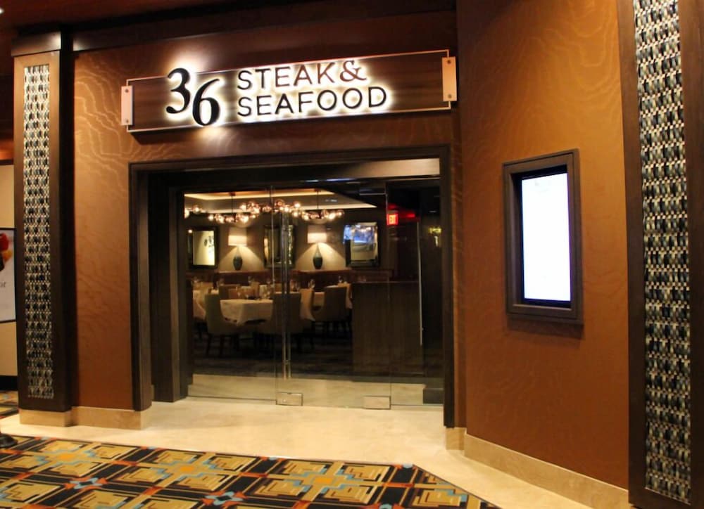 Cactus Petes Resort Casino Horseshu Hotel And Casino 7/24
