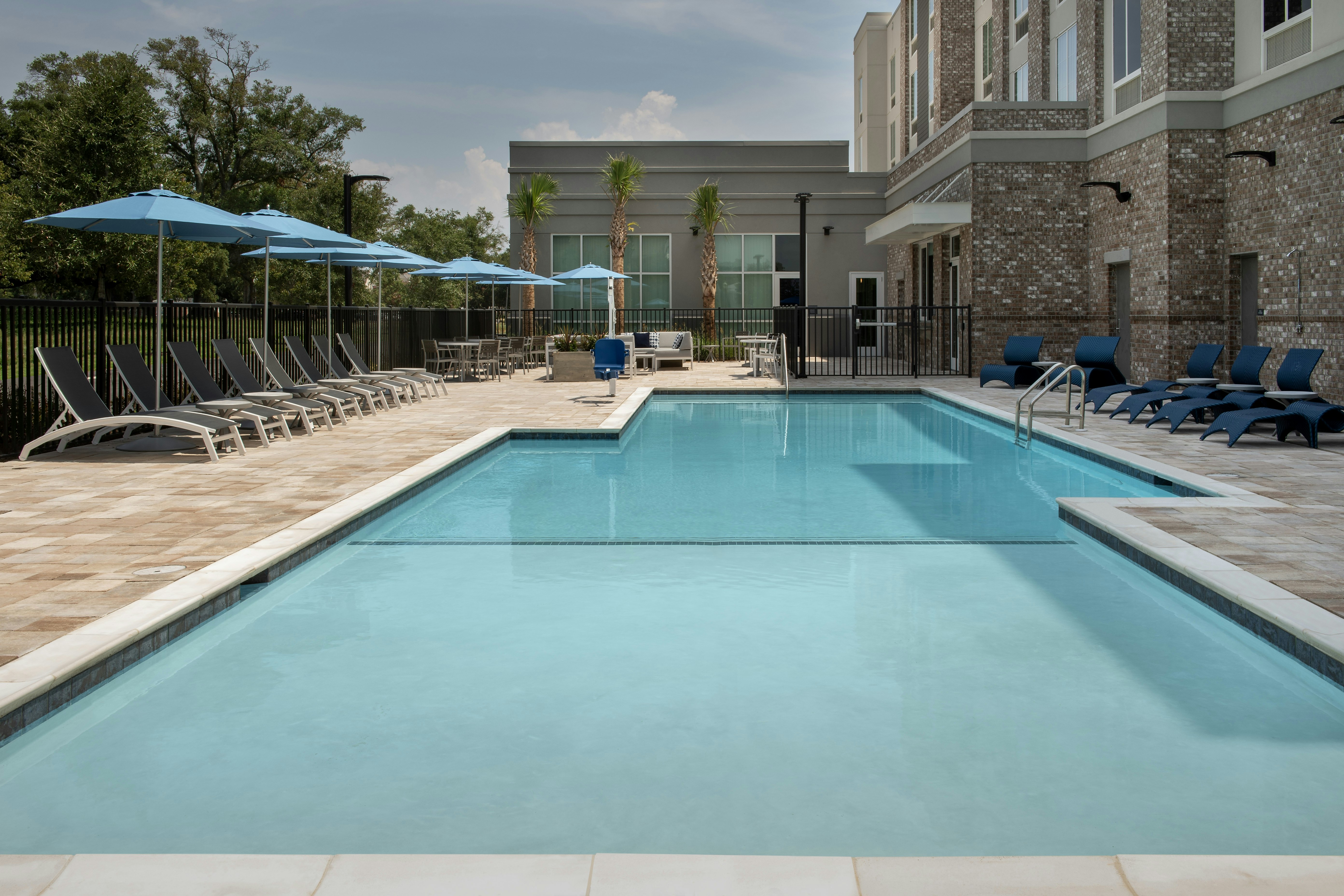 Hilton Garden Inn Pensacola Downtown 20/37
