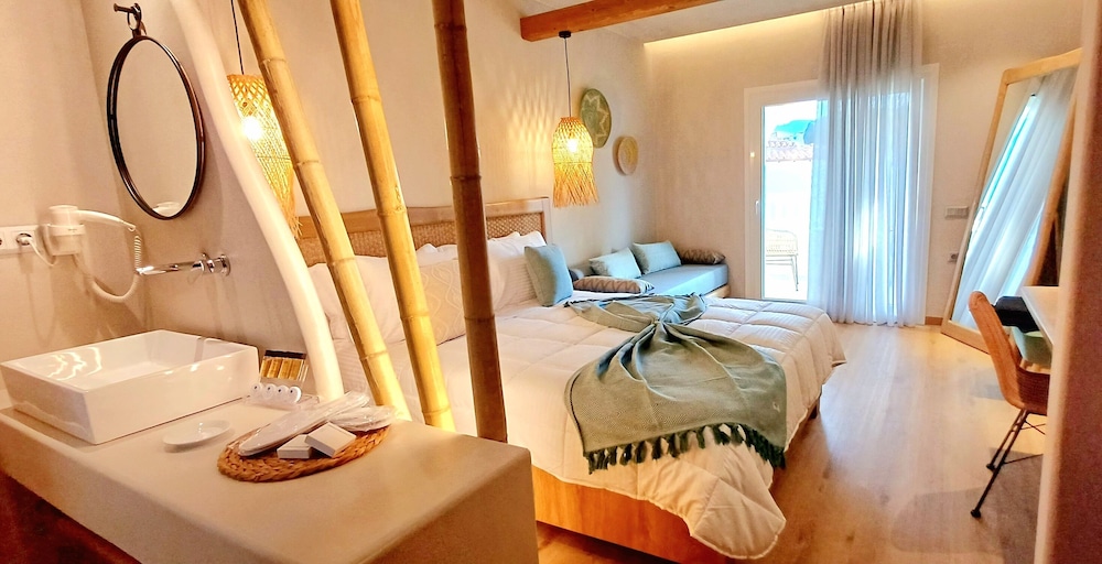 SUNRISE VILLAGE 62/64