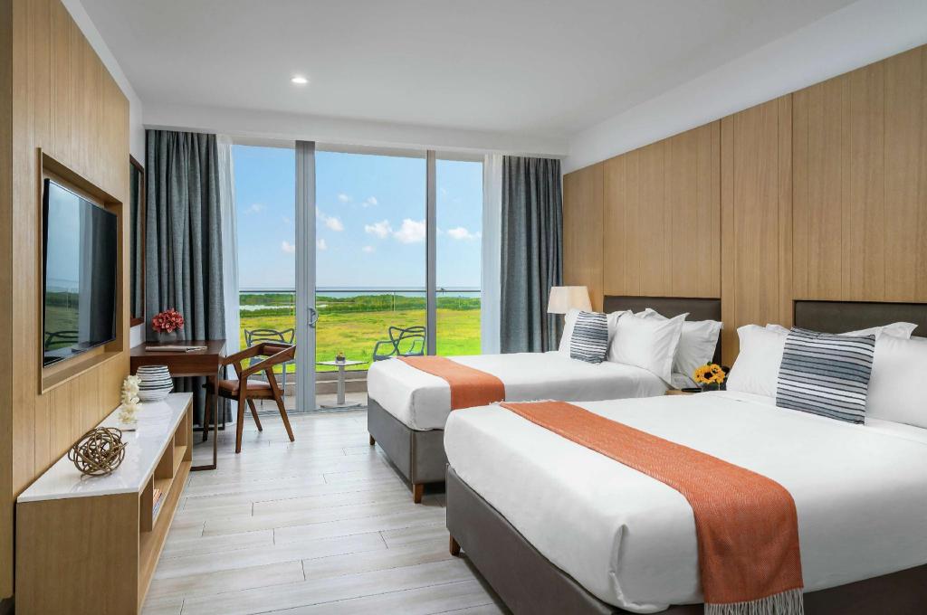 Room, Double Bed, Side Sea View